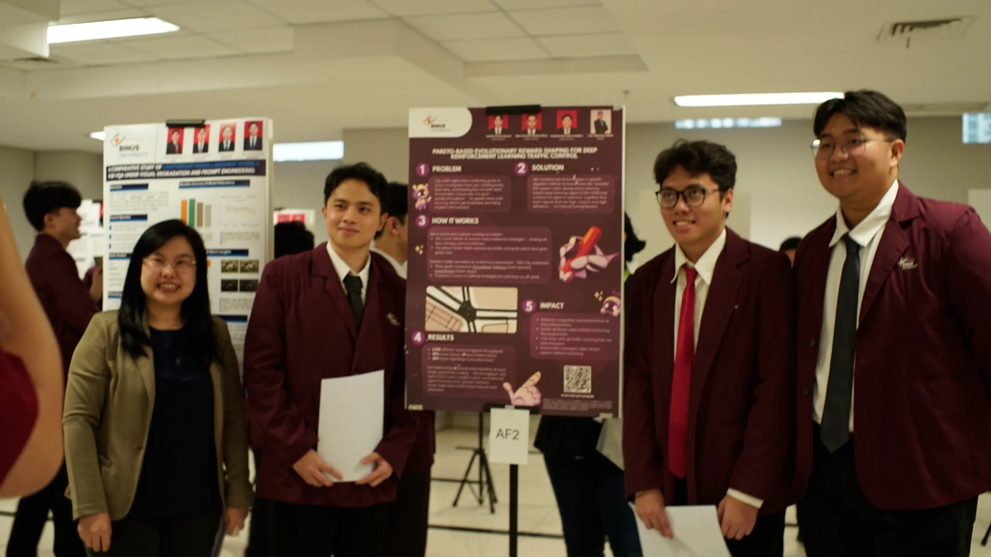 Presenting the thesis at the defense